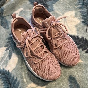 Like New Fabletics Tennis Shoes